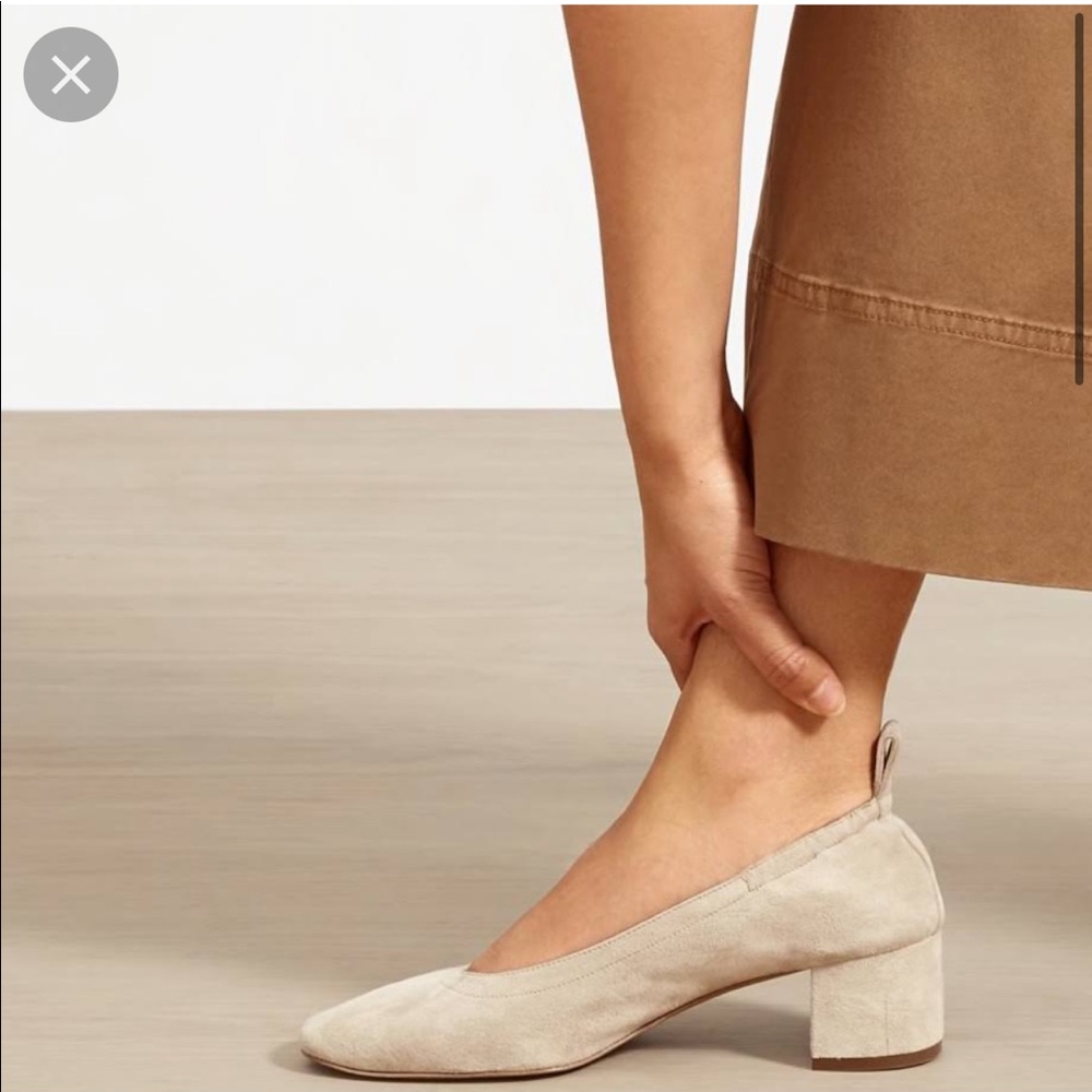 Amazing deal EVERLANE DAY HEEL